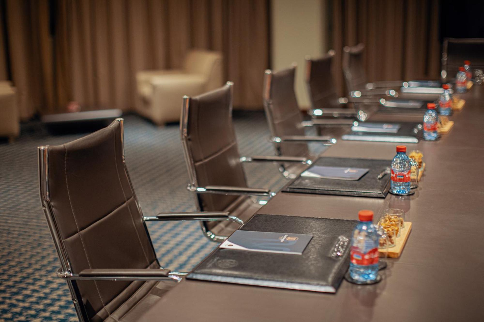 Grand Mogador City Center Casablanca Exterior foto Meeting room
