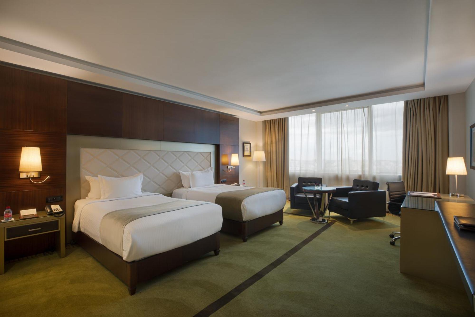 Grand Mogador City Center Casablanca Exterior foto Deluxe room